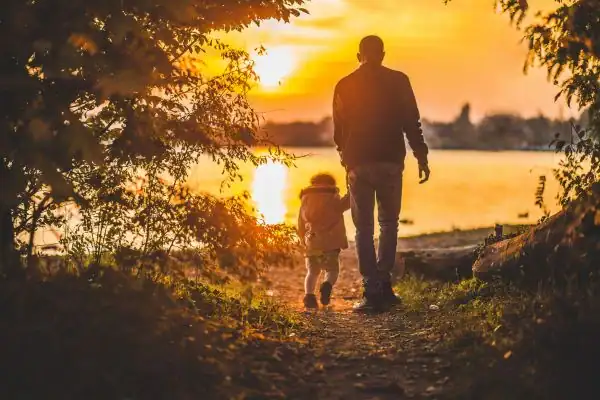 image of dad and child - parental alienation Cambridge